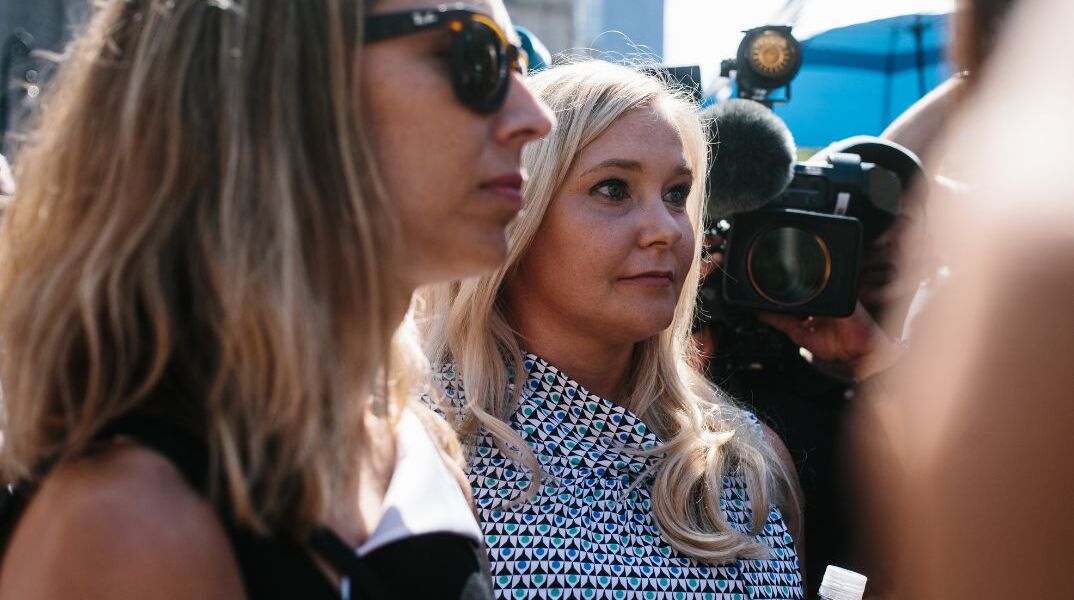 Βιρτζινία Τζιούφρε: «Τρικ» ο σοβαρός τραυματισμός της γυναίκας που κατηγόρησε τον πρίγκιπα Άντριου;