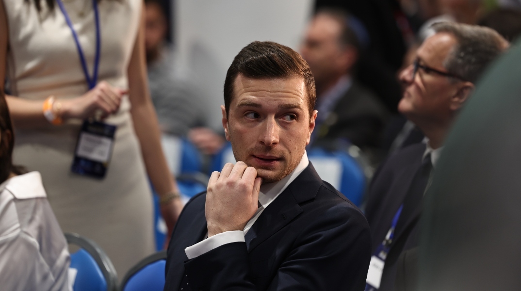 O Ζορντάν Μπαρντελά