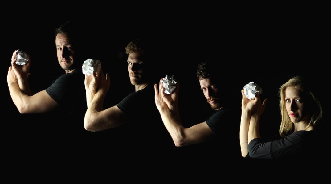 Οι Τhe Back Pack παρουσιάζουν το νέο τους έργο «Noted» στο θέατρο Ροές