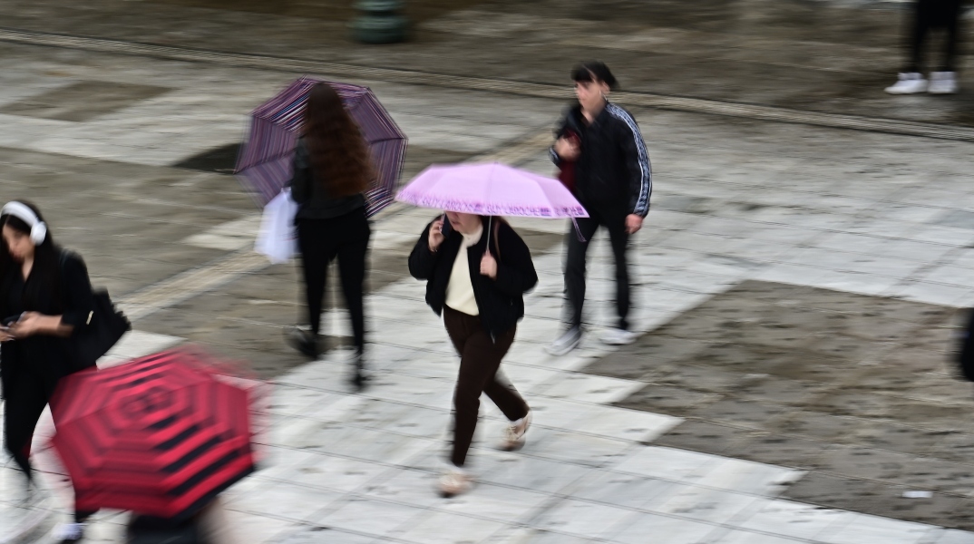  ο καιρός αύριο Σάββατο με βροχές και σποραδικές καταιγίδες