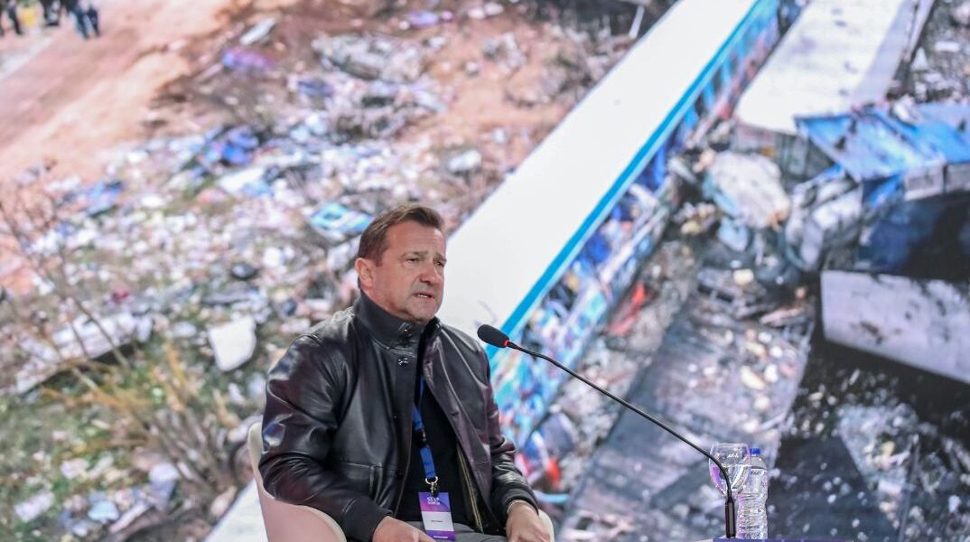 Τέμπη: «Ποτέ δεν πιστέψαμε ότι υπήρχε παράνομο φορτίο», λένε συγγενείς των θυμάτων