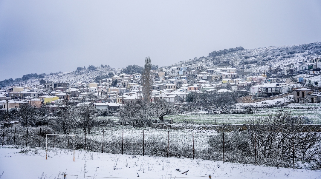 χιονισμενο χωριο