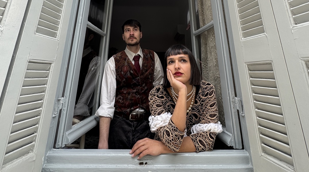 «Παραλήρημα για δυο», σε σκηνοθεσία Νάνσυς Κουρούνη