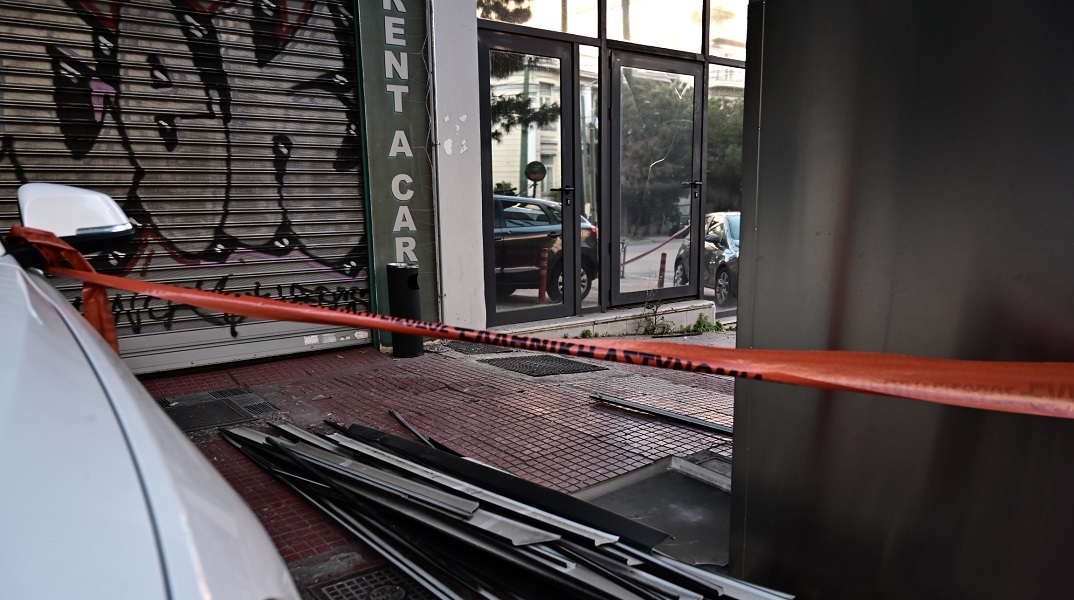 Έκρηξη βόμβας στην Hellenic Train: Τι ερευνά η Αντιτρομοκρατική