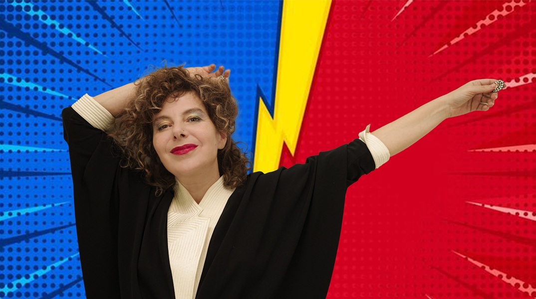 Η Έλλη Παπακωνσταντίνου σκηνοθετεί το Holy Bitch στο θέατρο Πορεία