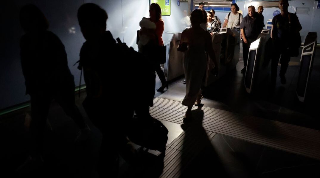 Mπλακ άουτ σε Ισπανία και Πορτογαλία: Σε παράλυση η Ιβηρική - Πιθανή η κυβερνοεπίθεση