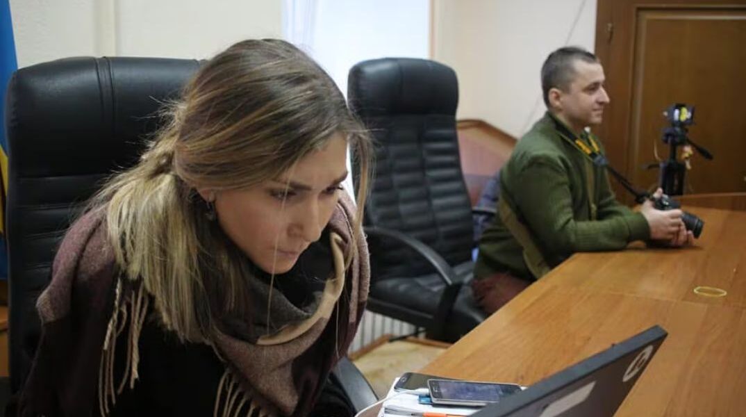 Βικτόρια Ρόσινα: Γιατί οι Ρώσοι αφαίρεσαν τα μάτια, τον λάρυγγα και τον εγκέφαλο της δημοσιογράφου