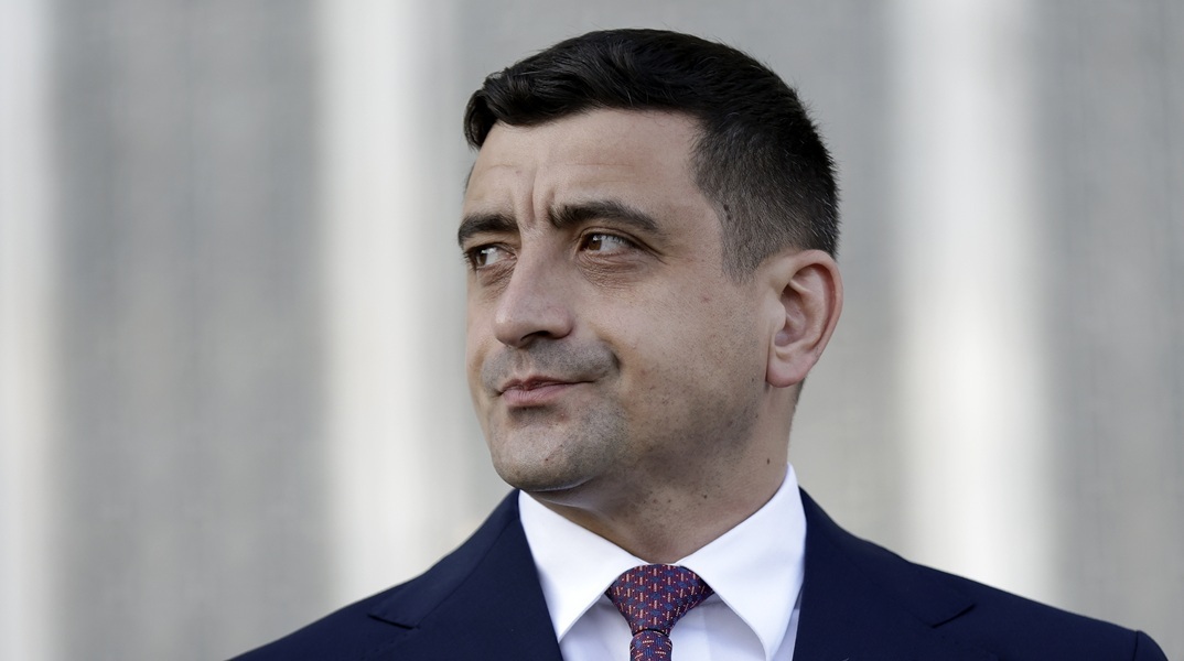 Ρουμανία-εκλογές: Μεγάλο προβάδισμα του ακροδεξιού Τζόρτζε Σιμιόν