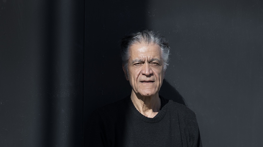 O Βασίλης Ρακόπουλος μας επανασυστήνει τον Χορό των Πυρσών στο Μέγαρο Μουσικής Αθηνών