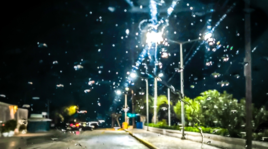 βροχη, νυχτα, δρομος, φωτα