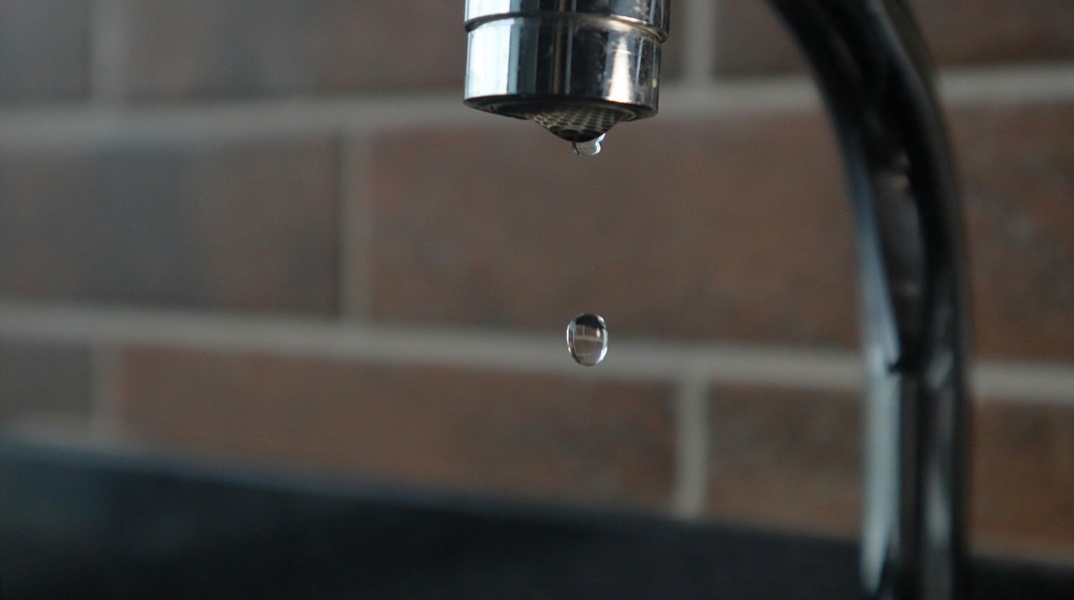 Βρύση που στάζει 