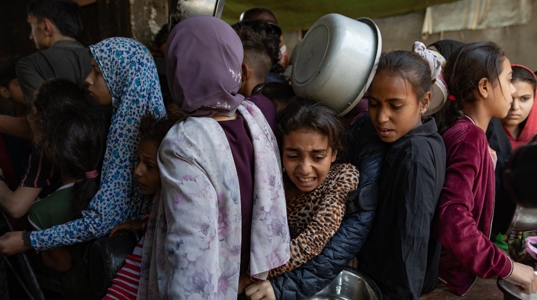 κατοικοι Γαζας σε ερείπια