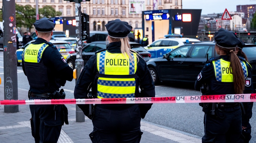 Επίθεση στο Αμβούργο: «Η ύποπτη παρουσιάζει ενδείξεις ψυχικής νόσου»