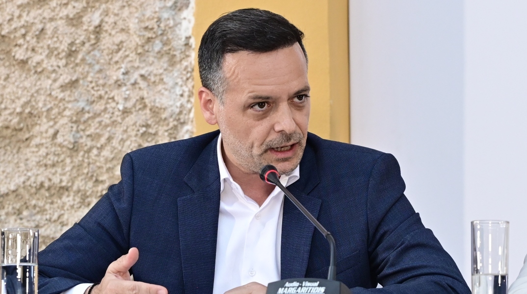 Ο Δήμαρχος Αθηναίων, Χάρης Δούκας