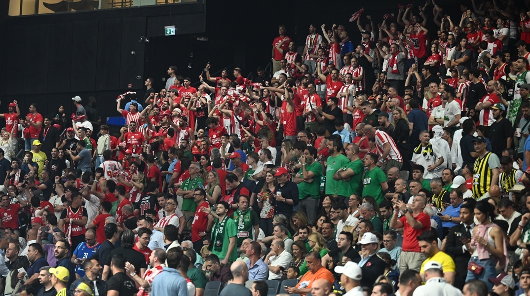 Final Four 2025: Απίστευτη ταλαιπωρία για τους Έλληνες φιλάθλους - Καθυστέρηση 9 ωρών η πτήση από το Άμπου Ντάμπι