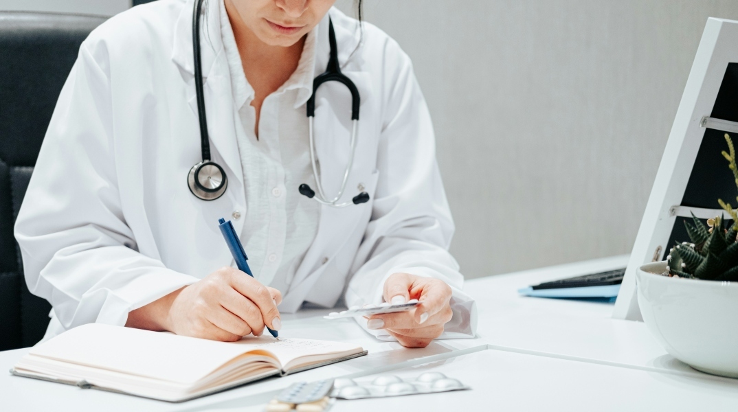 Στρεπτόκοκκος: Γιατρος, γραφειο, φαρμακα