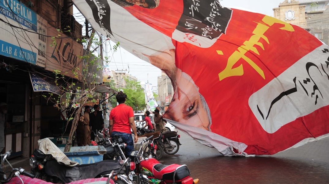 Explainer: Πώς τα fake news στα social media πυροδότησαν τον πόλεμο μεταξύ Ινδίας και Πακιστάν