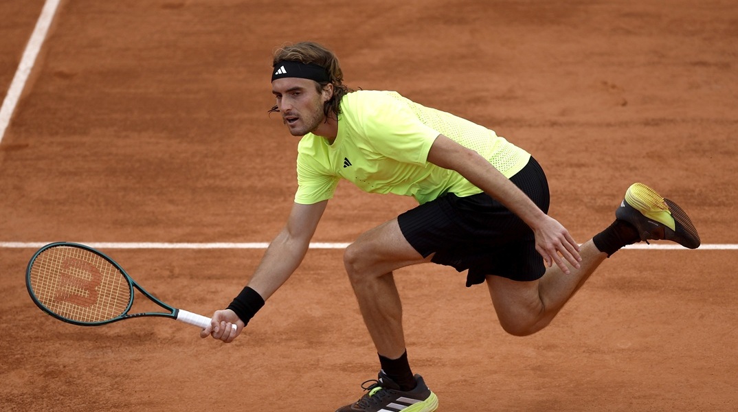 Εκτός Ρολάν Γκαρός ο Στέφανος Τσιτσιπάς 