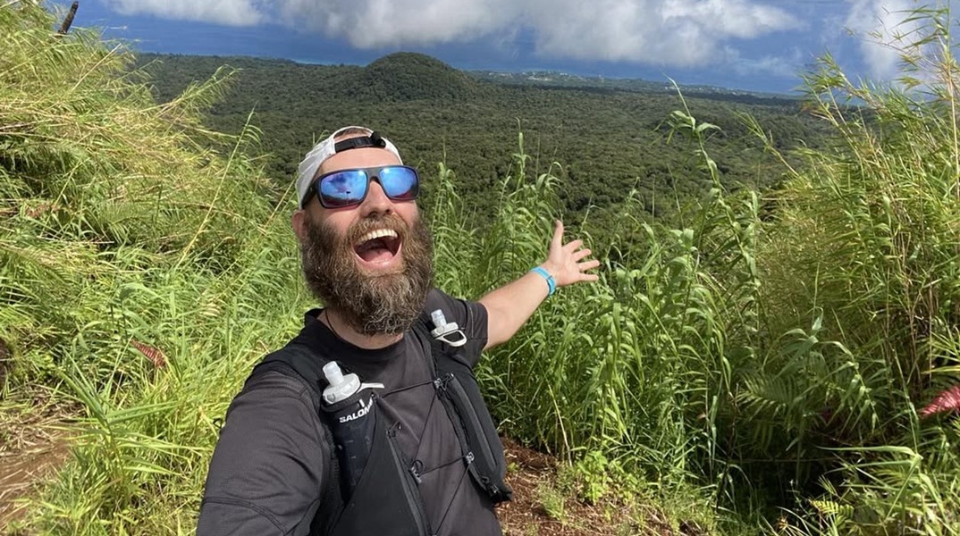 Ο Θορ Πέντερσεν έγραψε ιστορία τον Μάιο του 2023 όταν έφτασε στις Μαλδίβες, την τελευταία χώρα στην αποστολή του να ταξιδέψει σε κάθε κράτος χωρίς να πετάξει