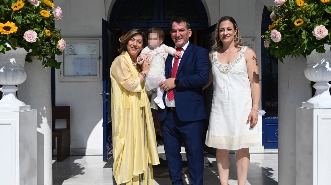 Ο Πύρρος Δήμας βάφτισε την κόρη του