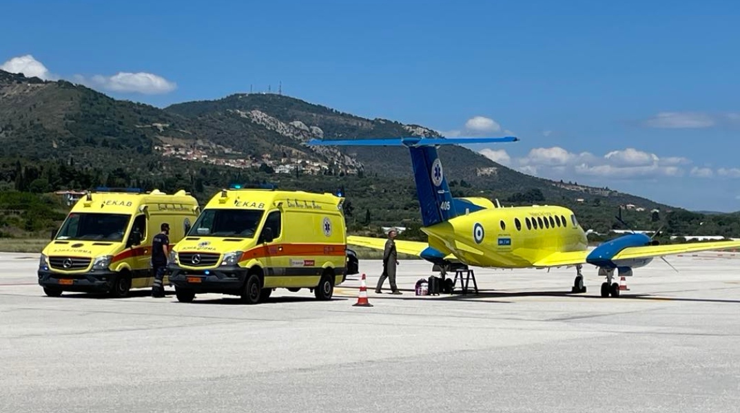 Μυτιλήνη, αεροδρόμιο, αεροπλανο, ασθενοφορα, πιλοτοι
