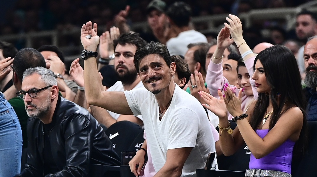 Η Δέσποινα Γιαννακοπούλου, κόρη του ισχυρού άνδρα της ΚΑΕ Παναθηναϊκός, πήρε θέση μέσα από τα social media για όσα έγιναν στο ΣΕΦ