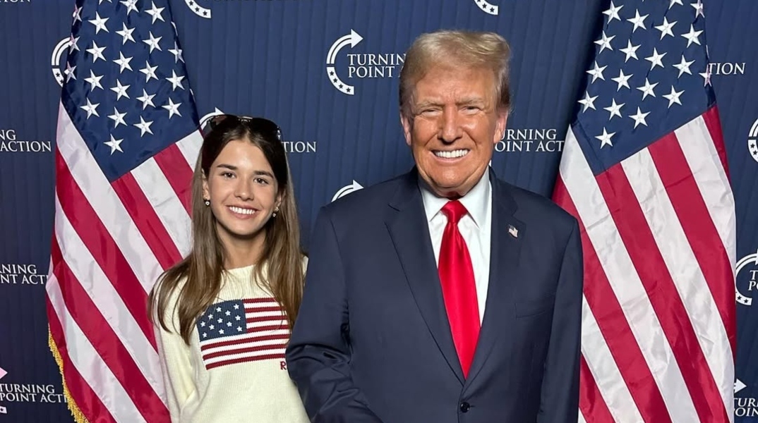 Ο Ντόναλντ Τραμπ με την εγγονή του, Κάι