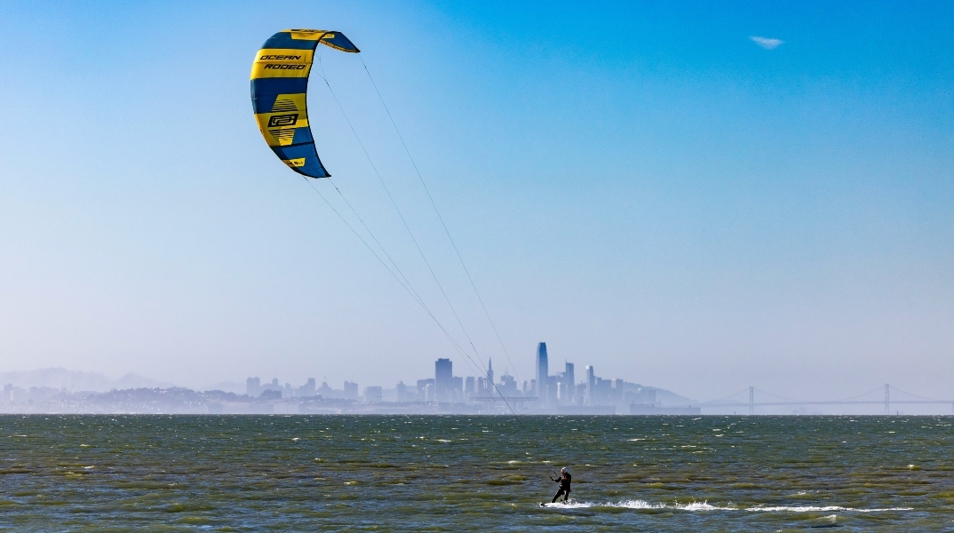 Ροδος, θαλασσα, kite surf