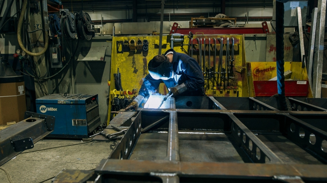 εργατης, εργοστασιο, ηλεκτροκολληση