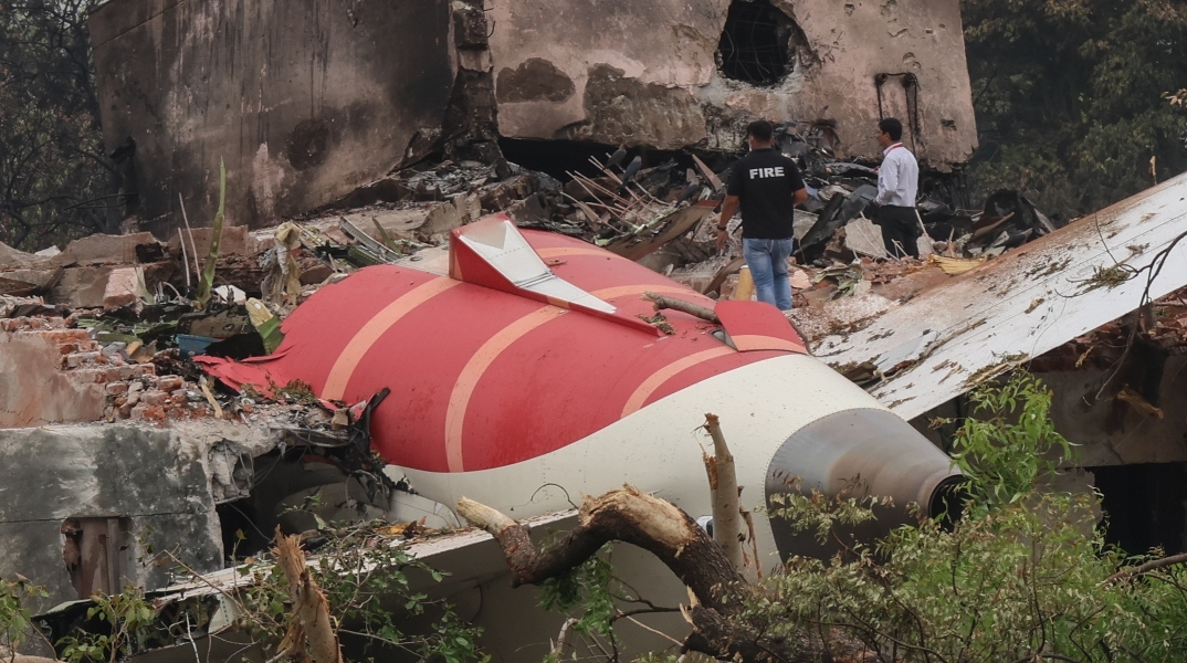 Ινδία, συντριβη αεροσκάφους