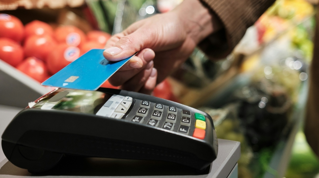 επιδόματα, χερι σκαναρει καρτα σε pos