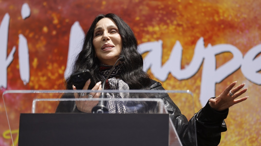 Σερ: Εσπευσμένα στο νοσοκομείο ο γιος της μετά από υπερβολική δόση ναρκωτικών