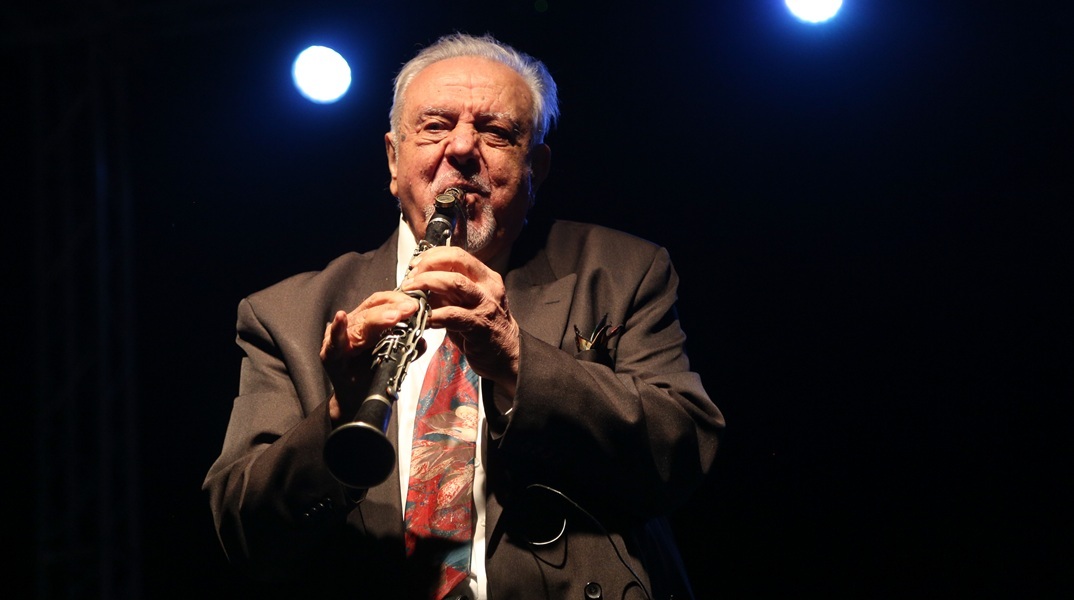 Πετρολούκας Χαλκιάς: Πότε θα γίνει η κηδεία - Σε λαϊκό προσκύνημα η σορός του στη Μητρόπολη Αθηνών