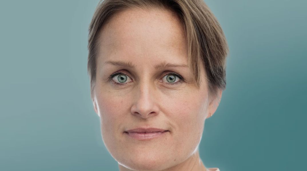 Η Μπλεζ Μετρεγουέλι ορίζεται πρώτη γυναίκα επικεφαλής της MI6, σηματοδοτώντας ιστορική αλλαγή στην κορυφή της βρετανικής κατασκοπείας.