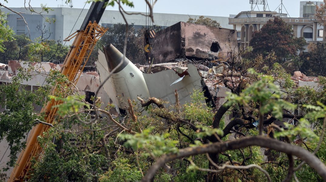 Το αεροσκάφος της Air India που συνετρίβη στην Ινδία