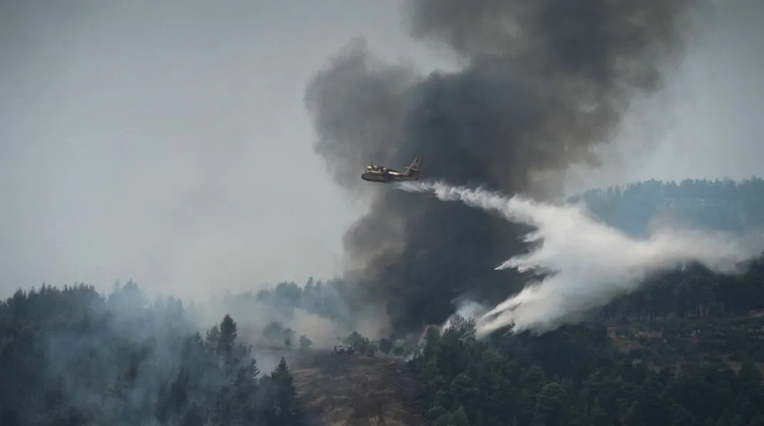 Φωτιά τώρα στον Ασπρόπυργο 