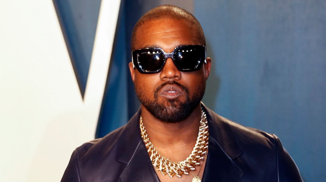Κάνιε Γουέστ: Πάνω από 3.500 υπογραφές ζητούν να απαγορευτεί στον ράπερ η εμφάνιση στη Μπρατισλάβα της Σλοβακίας, λόγω ναζιστικών συμβολισμών και αντισημιτισμού
