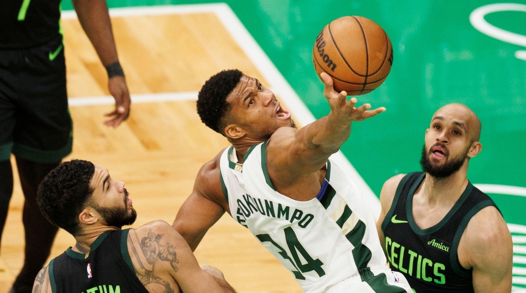 Ο Γιάννης Αντετοκούνμπο