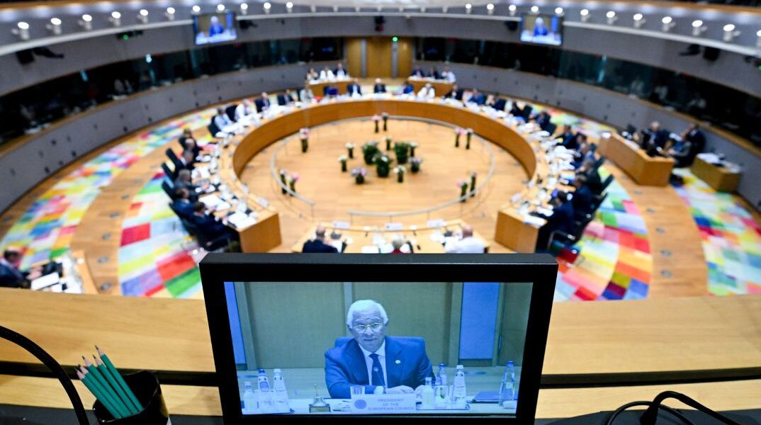 Metron Analysis: Στις 15,4 μονάδες το προβάδισμα ΝΔ από το ΠΑΣΟΚ, τρίτη η Πλεύση με απώλεια σχεδόν δύο μονάδων