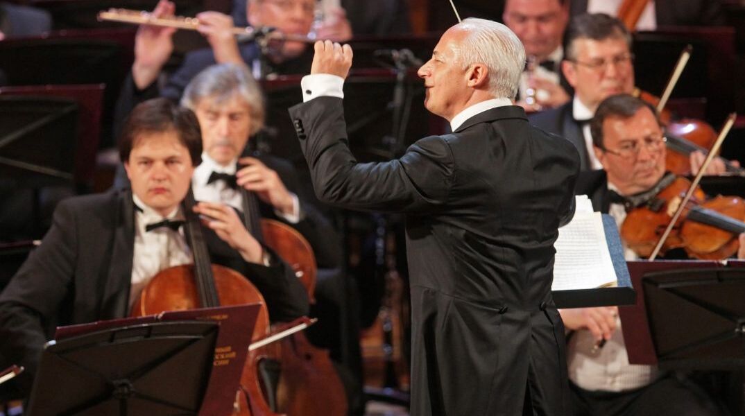 CEO πληρώνει 400.000 δολάρια για να διευθύνει τη Συμφωνική Ορχήστρα του Τορόντο
