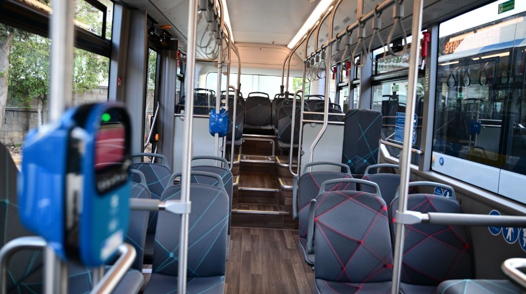 Σπάτα: Άνδρας απειλούσε με μαχαίρι επιβάτες και οδηγό λεωφορείου 