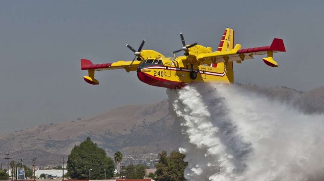 Γαλλία, πυροσβεστικο αεροπλανο