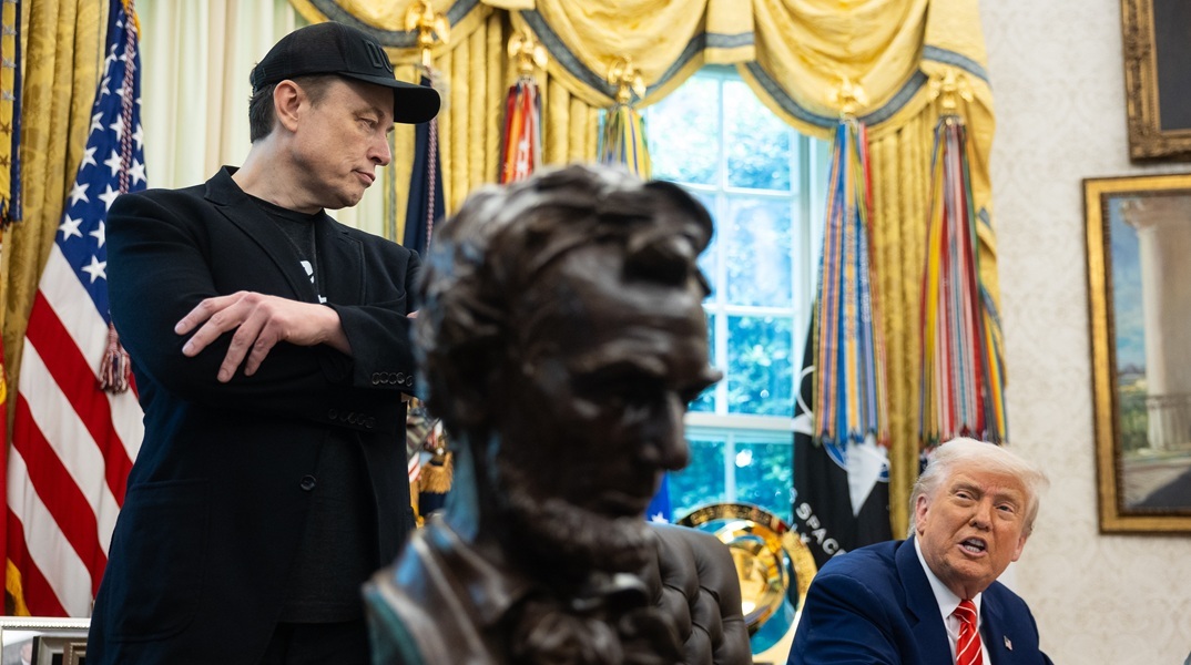 Τραμπ εναντίον Μασκ: Χωρίς επιδοτήσεις, ίσως θα πρέπει να επιστρέψει στη Νότια Αφρική