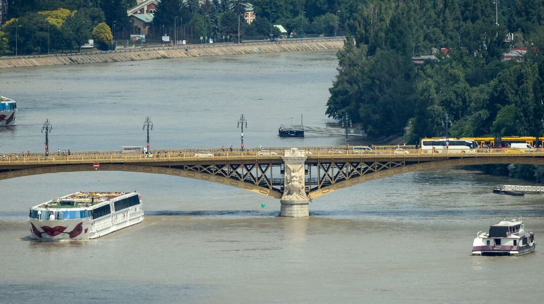 Συναγερμός στην Ουγγαρία για την ασυνήθιστα χαμηλή στάθμη του Δούναβη