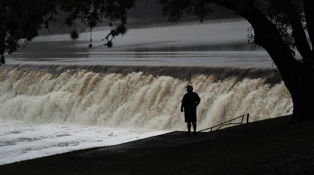 Σε κατάσταση έκτακτης ανάγκης το Τέξας: 27 παιδιά αγνοούνται - Ανησυχίες για περισσότερα θύματα