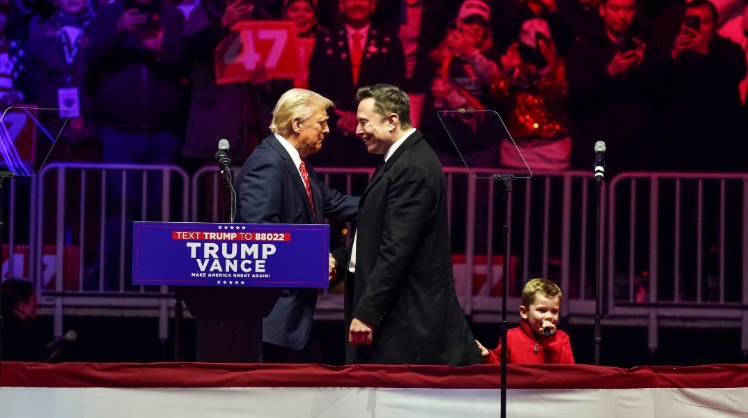 Ντόναλντ Τραμπ και Έλον Μασκ 