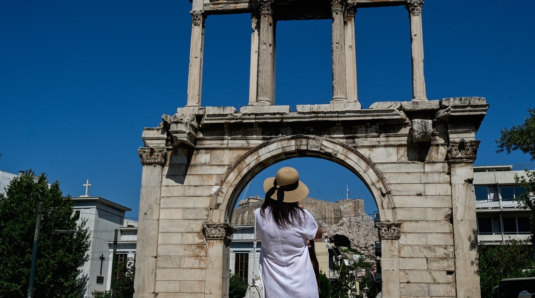 ΕΔΟΕΑΠ: Οδηγίες και μέτρα προφύλαξης από τον καύσωνα