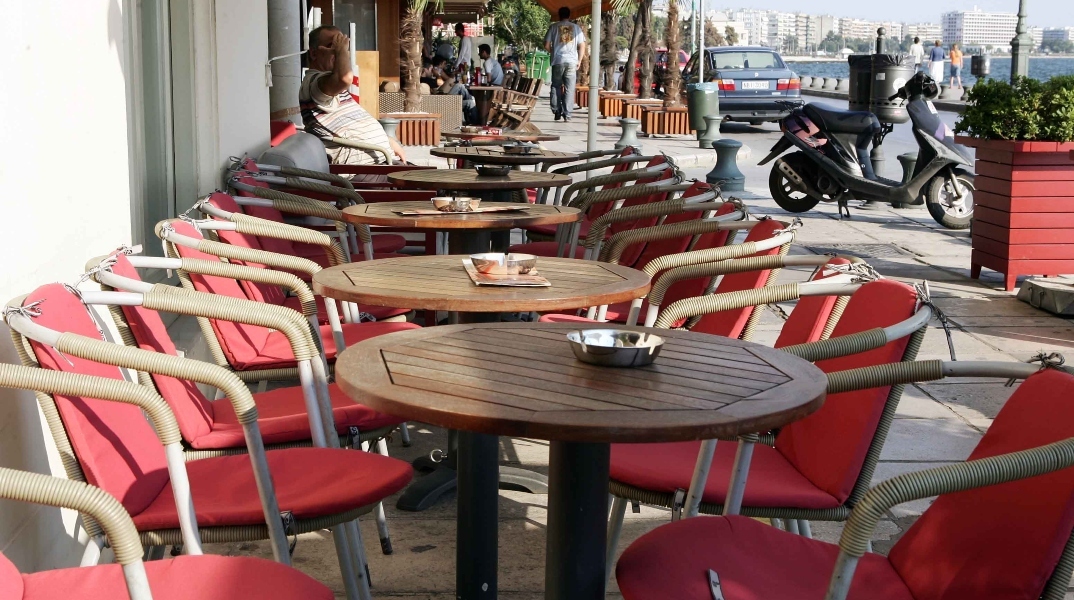 Mystreet, τραπεζακια, πεζοδρομιο