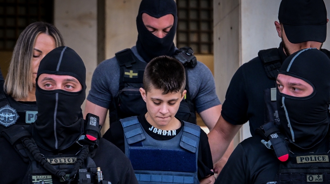 Μουρτζούκου