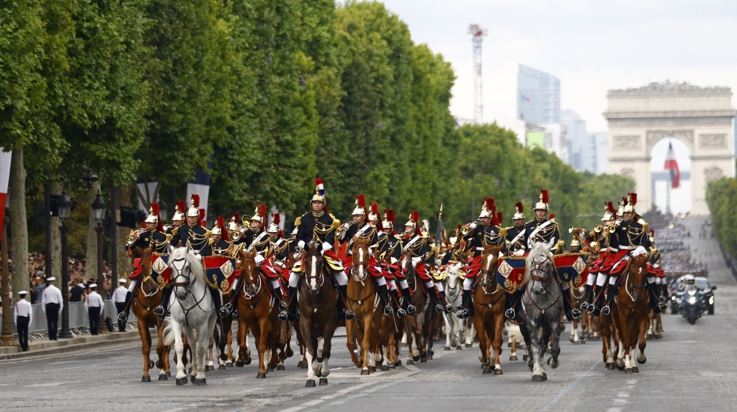 Γαλλία, αλογα, παρελαση